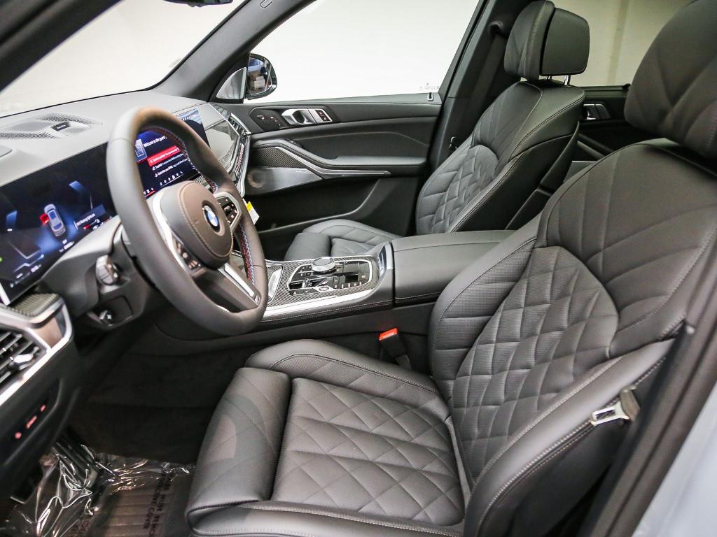 2026 BMW X5 M60I — миниатюра 19