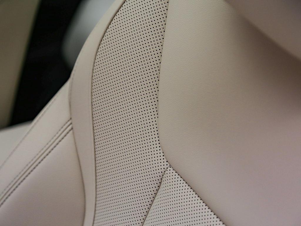 صورة مصغرة 24 لـ 2026 BMW 330 I NA