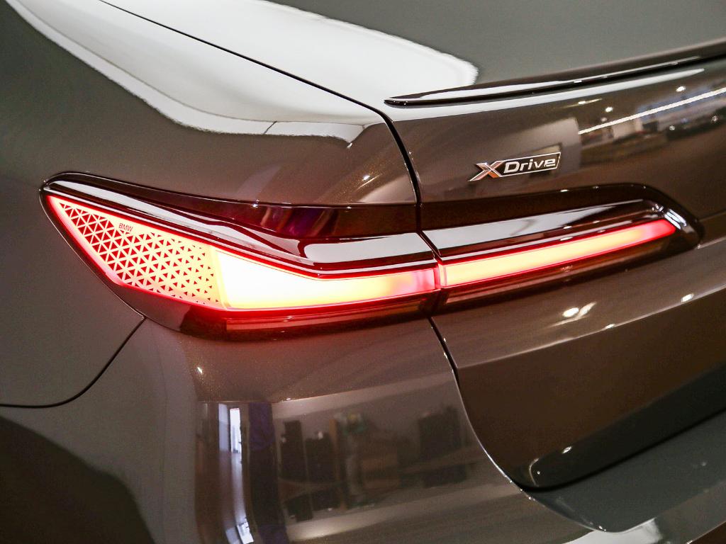 2026 BMW 750E XDRIVE 缩略图 12