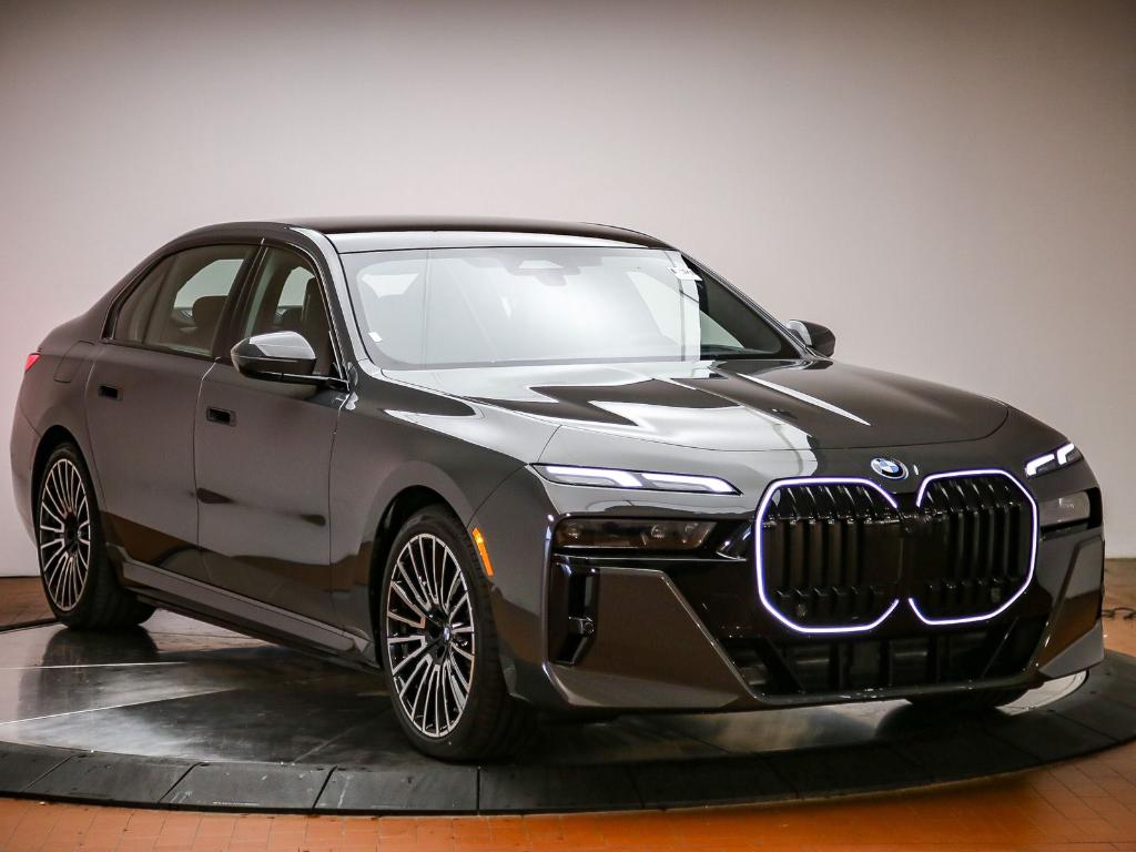 2026 BMW 750E XDRIVE — фото 6