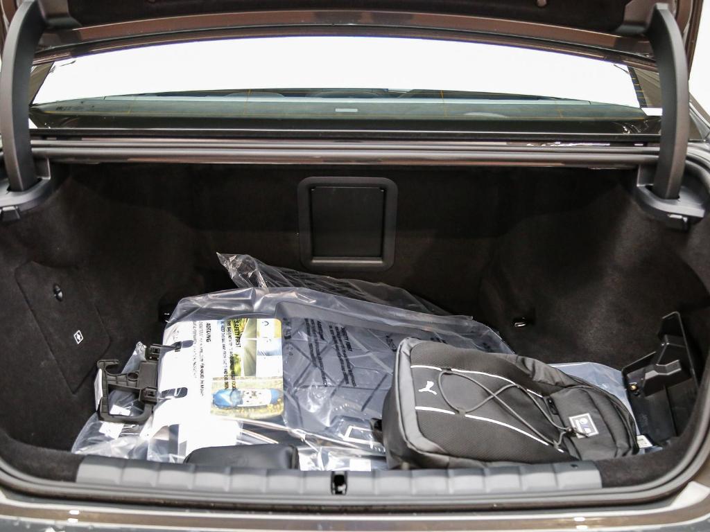 صورة مصغرة 27 لـ 2026 BMW 750E XDRIVE