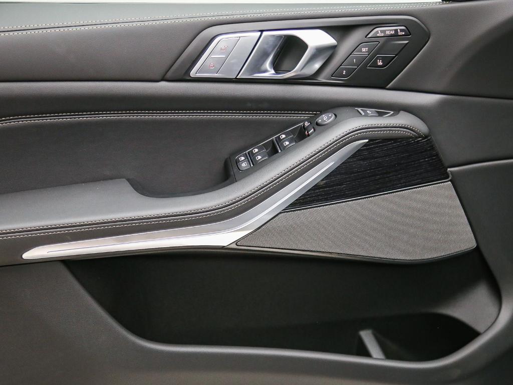 2027 BMW X7 XDRIVE40I — миниатюра 24