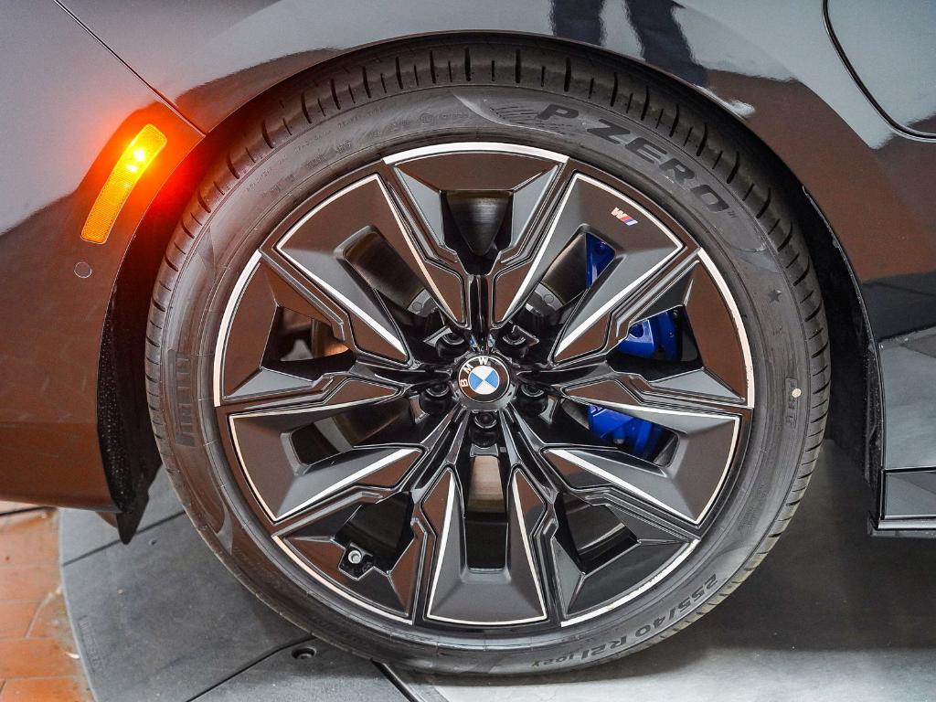 2026 BMW 750E XDRIVE 缩略图 12