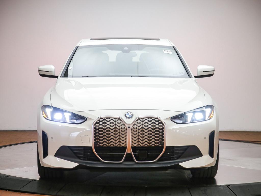 صورة 7 لـ 2026 BMW I4 GRAN COUPE EDRIVE40