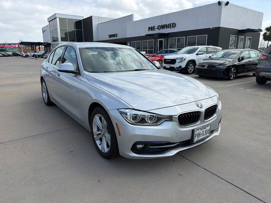 2017 BMW 3 Series 330i Sedan RWD