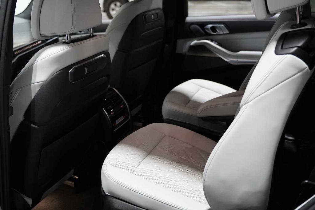صورة مصغرة 23 لـ 2024 BMW X7 XDRIVE40I