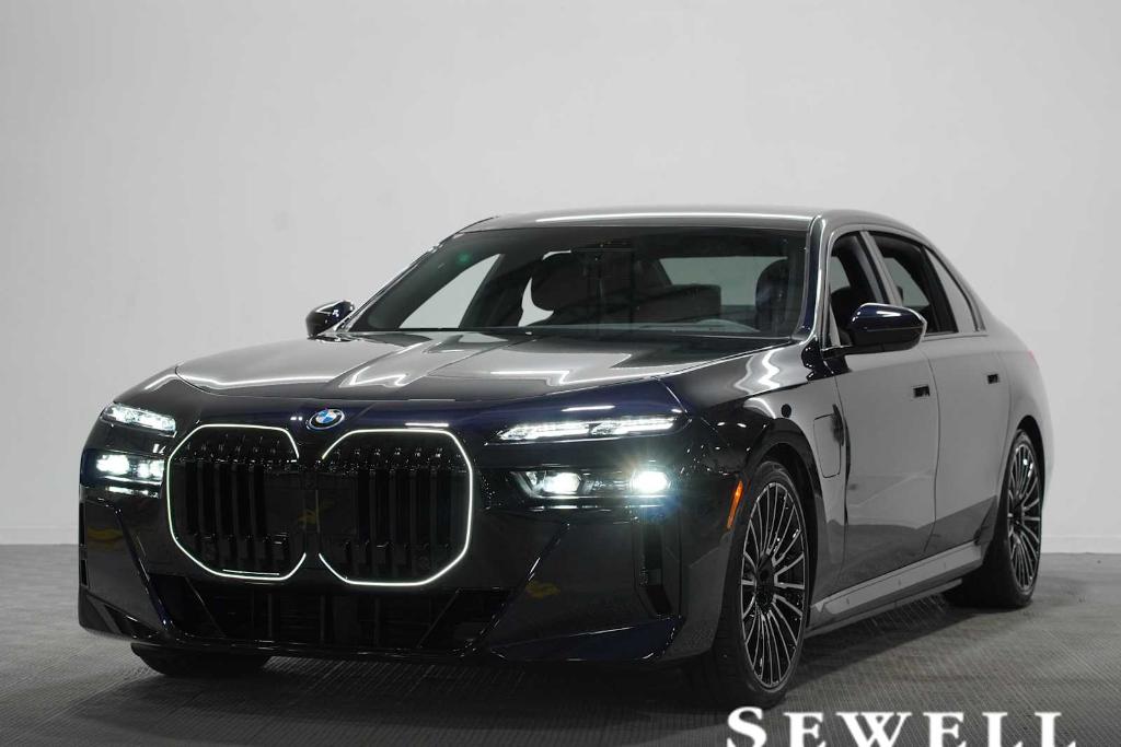 New 2026 BMW 750e xDrive