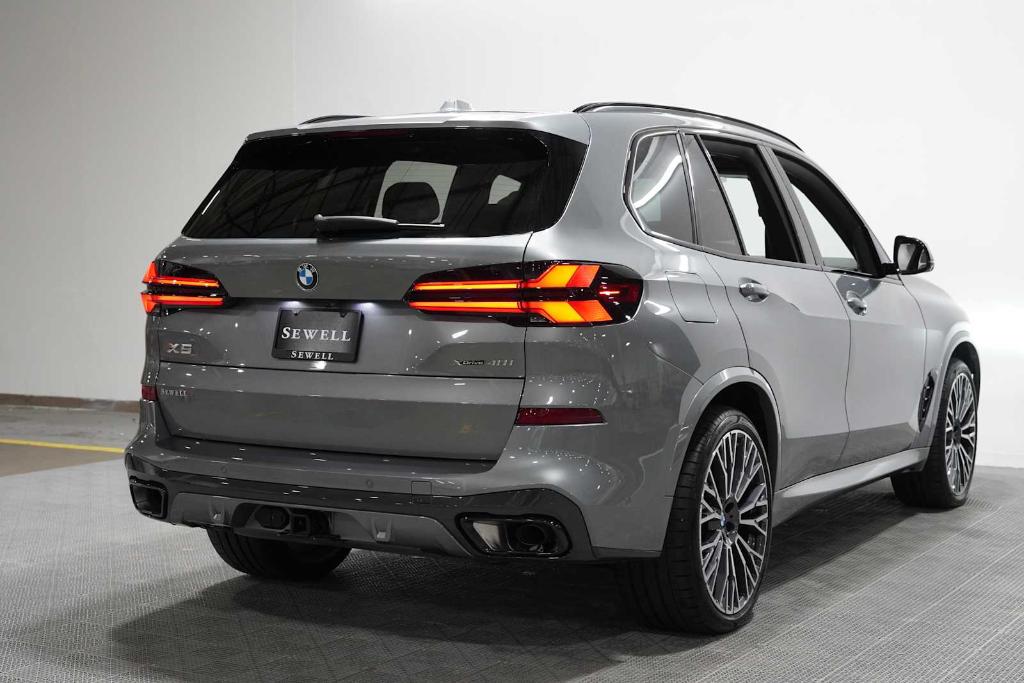 صورة 4 لـ 2026 BMW X5 XDRIVE40I