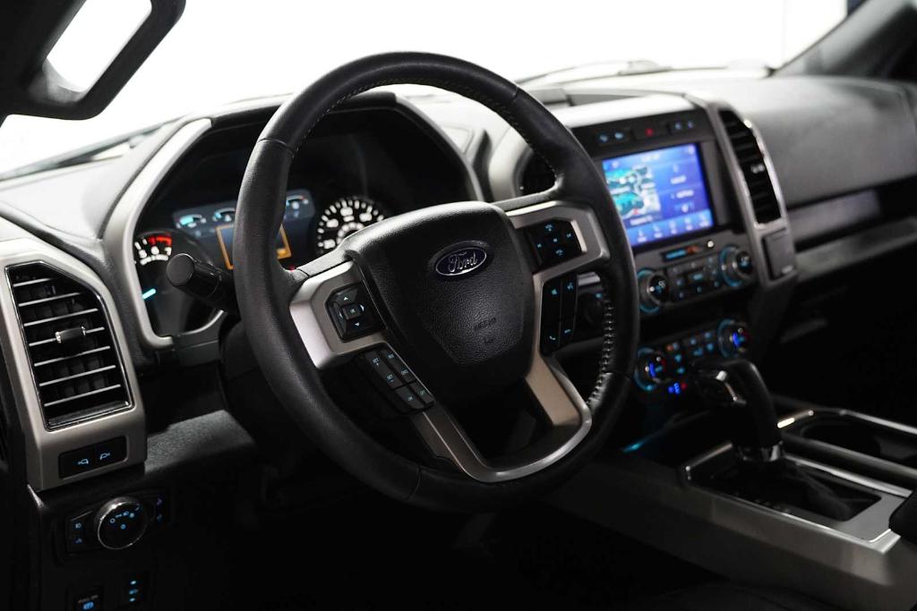FORD F-150 LARIAT - 10