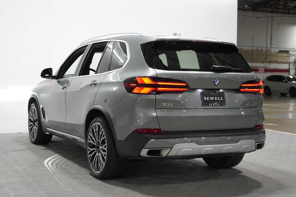 صورة 6 لـ 2026 BMW X5 XDRIVE40I