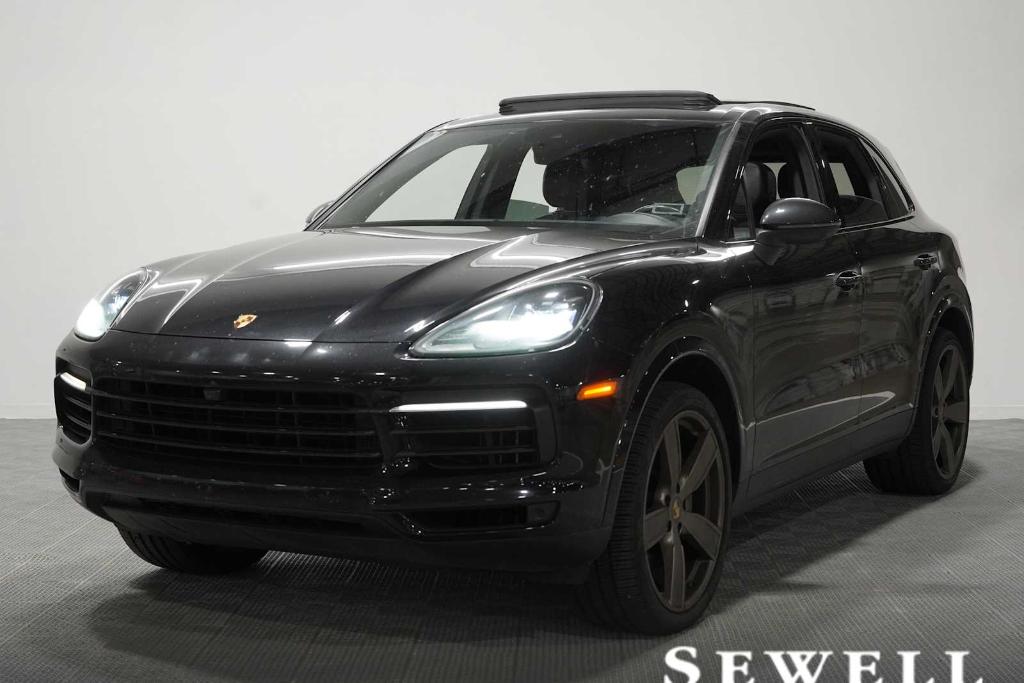 PORSCHE CAYENNE - 1
