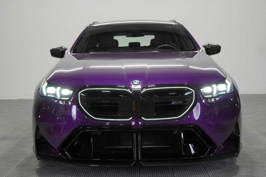 صورة 2 لـ 2026 BMW M5 BASE