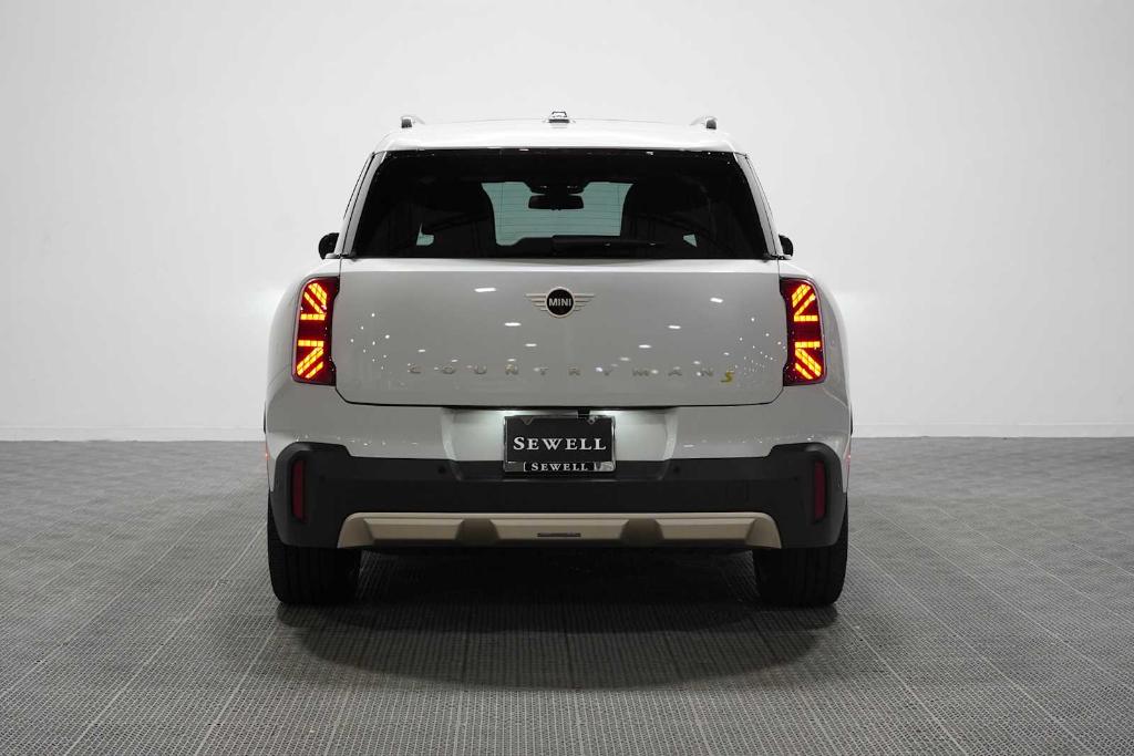 صورة 5 لـ 2025 MINI COUNTRYMAN BASE