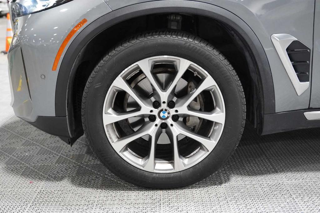 صورة 8 لـ 2024 BMW X5 XDRIVE40I