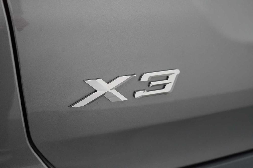 صورة 9 لـ 2023 BMW X3 XDRIVE30I
