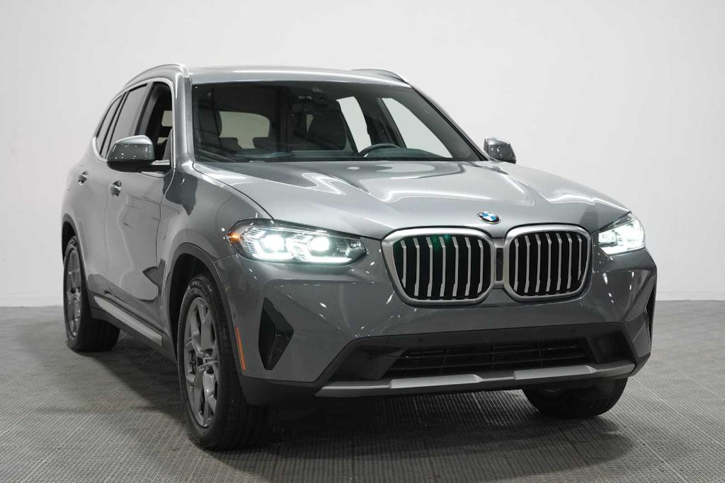 صورة 3 لـ 2023 BMW X3 XDRIVE30I