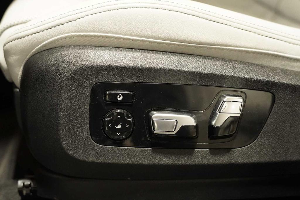 2026 BMW X7 XDRIVE40I — миниатюра 13