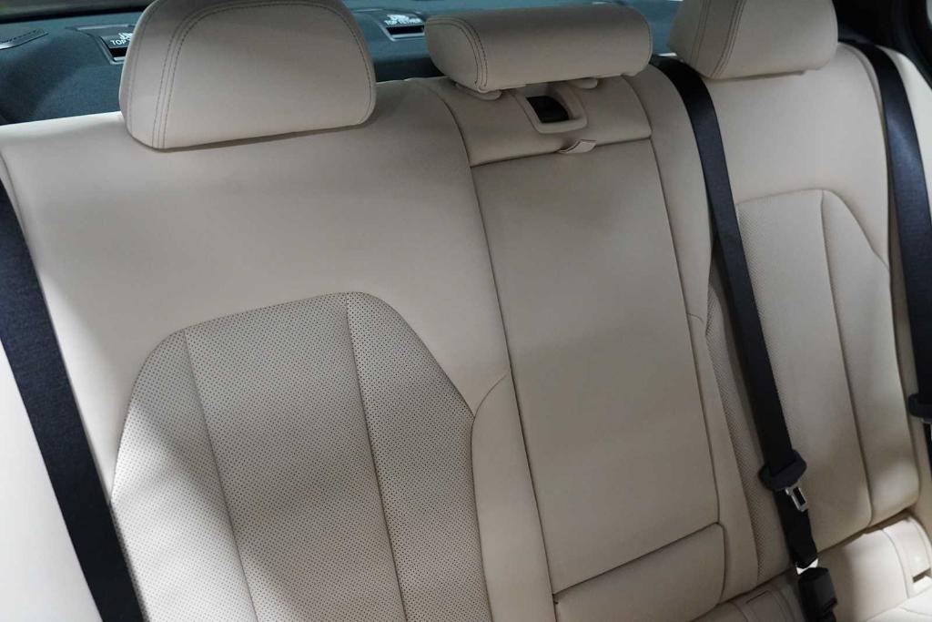 2026 BMW 330 I 照片 10