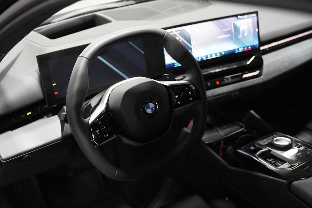 صورة 10 لـ 2026 BMW 530 I