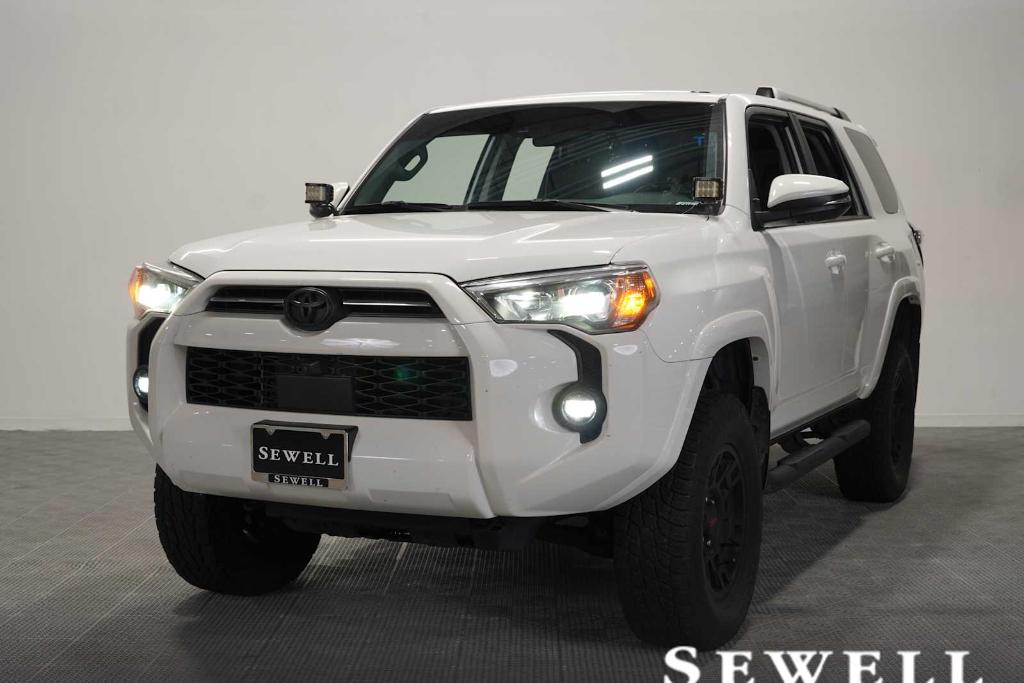 TOYOTA 4RUNNER - 1