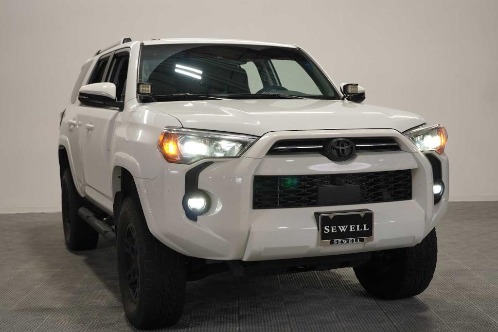 TOYOTA 4RUNNER - 3