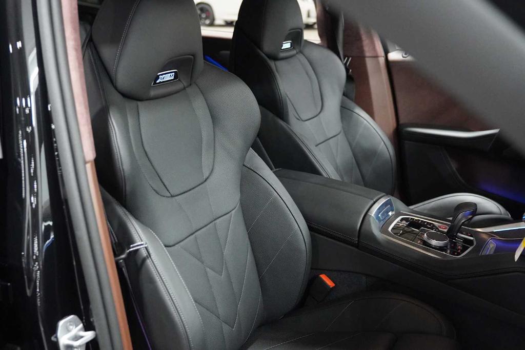 2026 BMW XM LABEL 照片 9