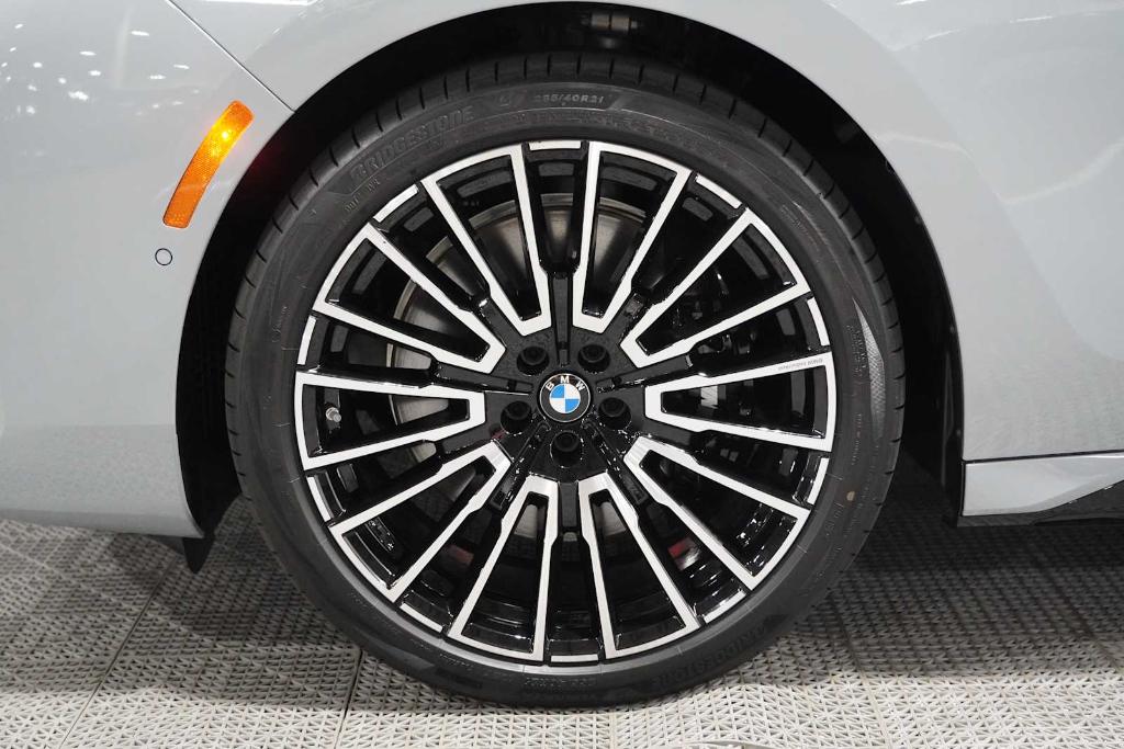 2026 BMW 740 I — фото 7