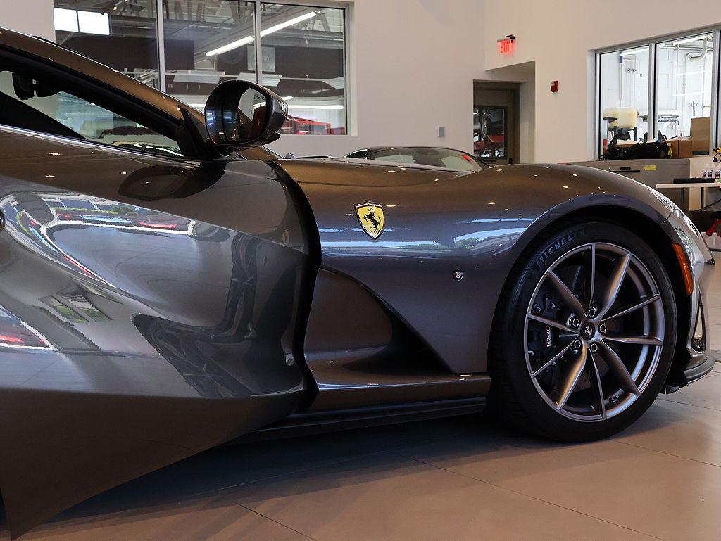 2021 Ferrari 812 GTS — миниатюра 30