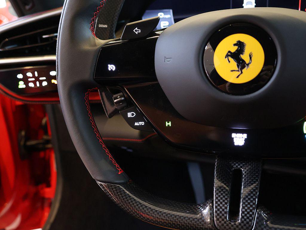 صورة مصغرة 84 لـ 2024 Ferrari 296 GTB BASE
