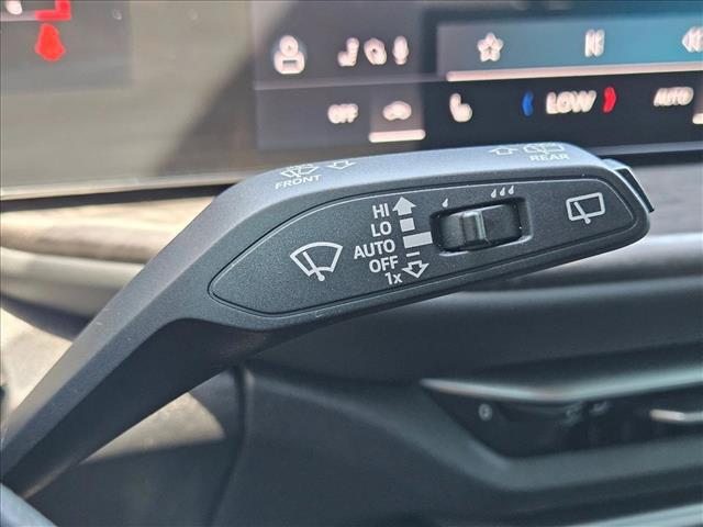 صورة 16 لـ 2025 AUDI Q5 PREMIUM TFSI QUATTRO S TRONIC