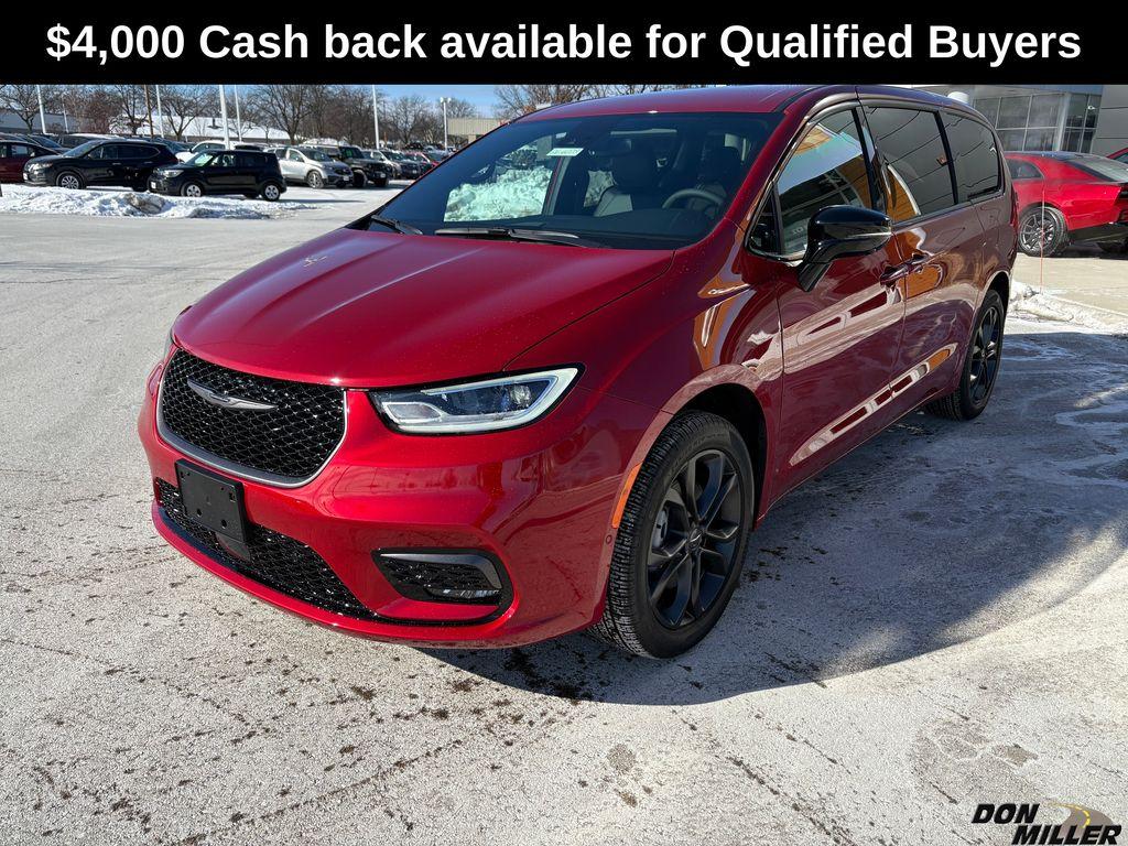 New 2026 Chrysler Pacifica Select AWD