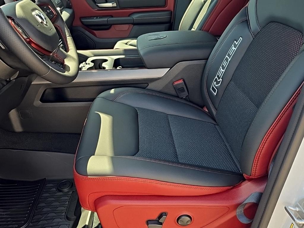 2026 RAM 1500 REBEL — миниатюра 13
