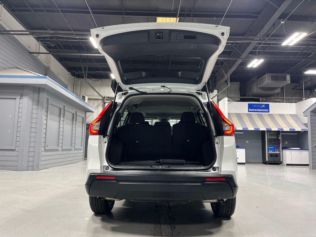 صورة 9 لـ 2024 Honda CR-V EX
