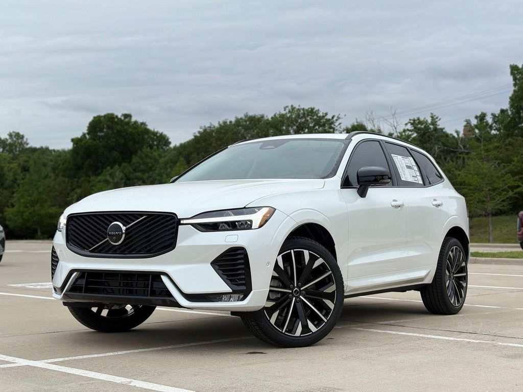 New 2026 Volvo XC60 B5 Ultra