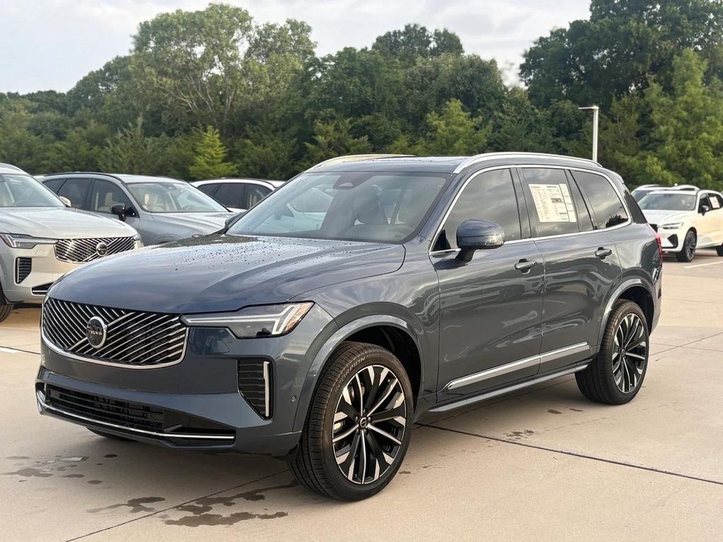 New 2026 Volvo XC90 B6 Plus 7-Seater