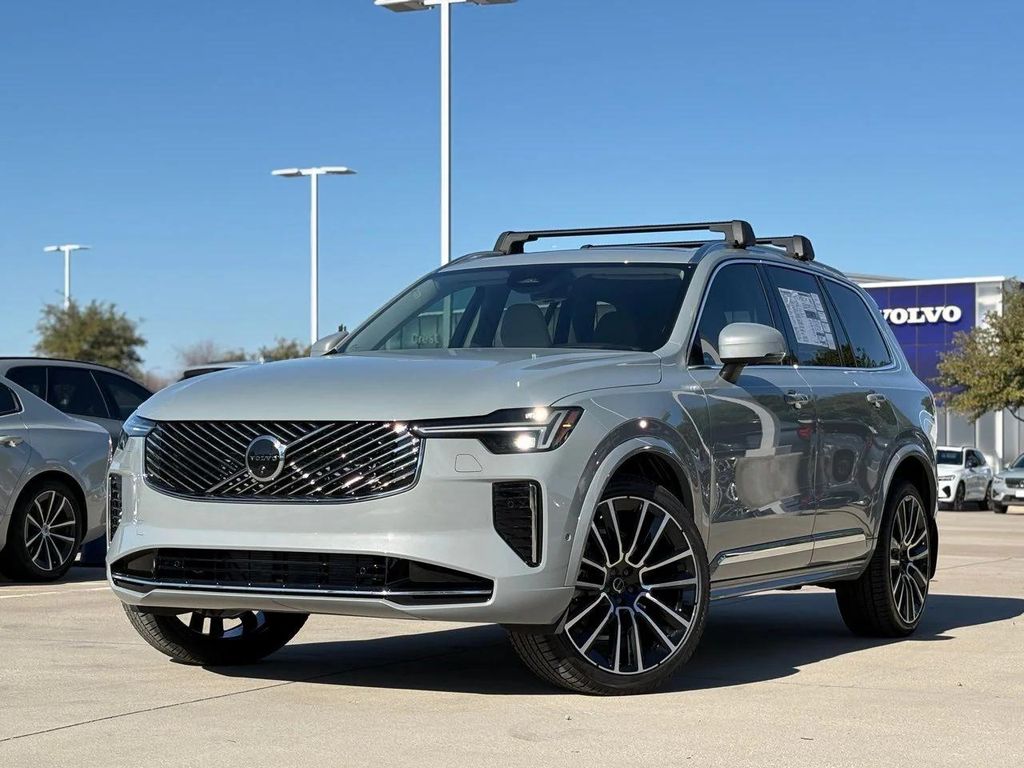 New 2026 Volvo XC90 B6 Ultra Dark Theme 6-Seater