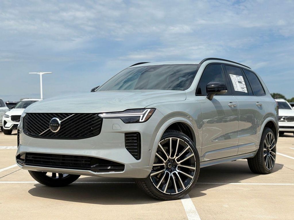 New 2026 Volvo XC90 B6 Ultra Dark Theme 7-Seater