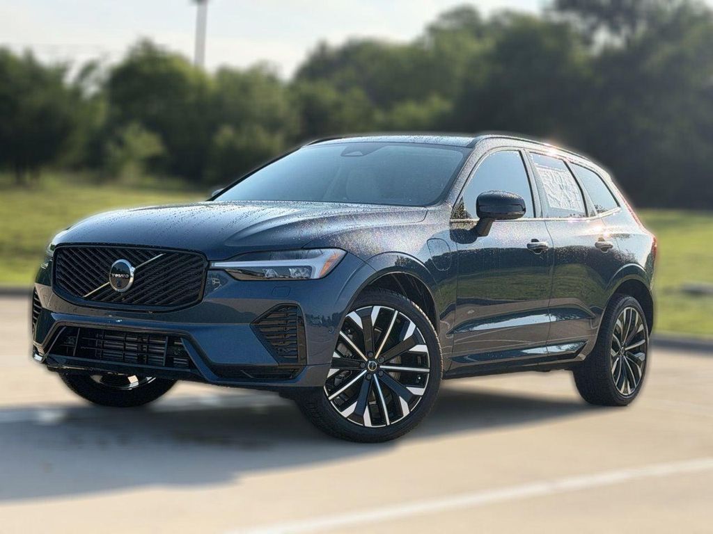 New 2026 Volvo XC60 Plug-In Hybrid T8 Ultra