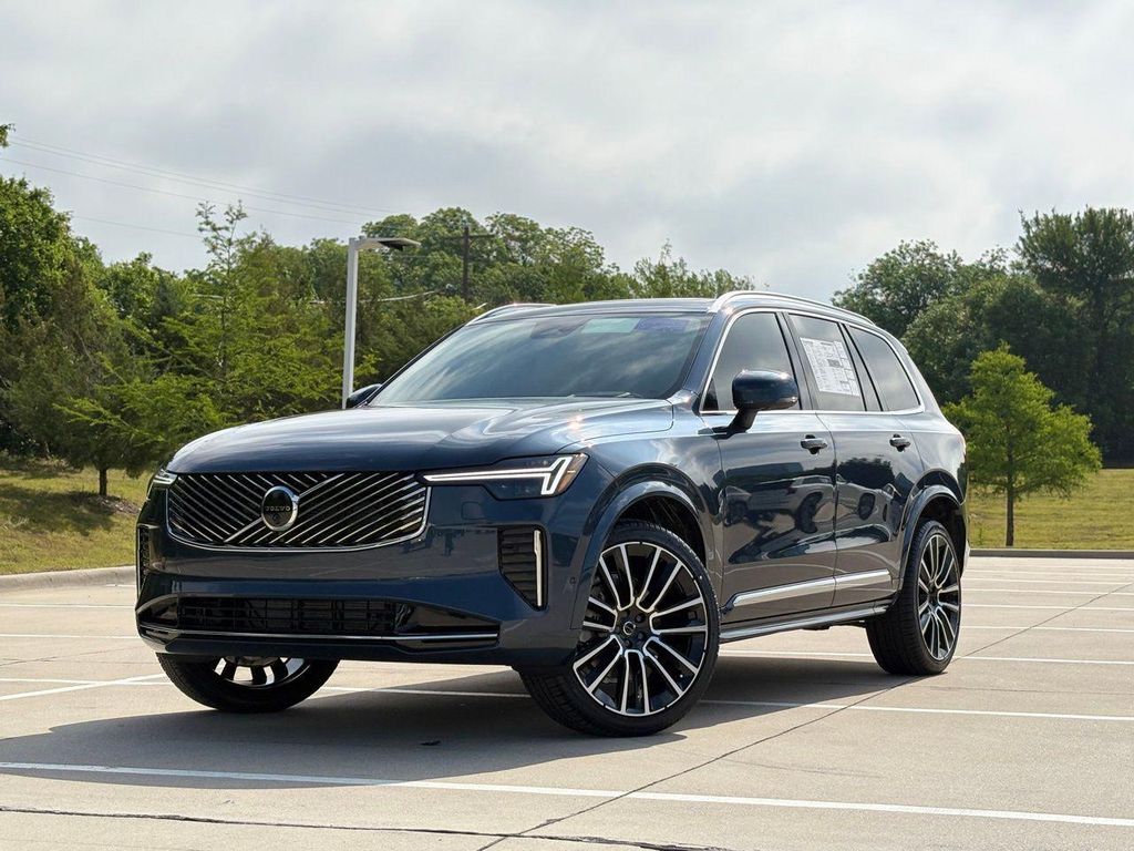 New 2026 Volvo XC90 B5 Ultra 6-Seater