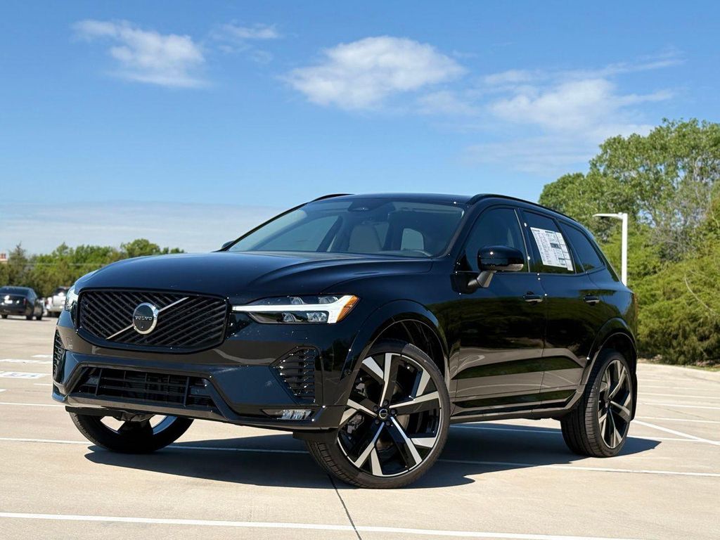 New 2026 Volvo XC60 B5 Ultra