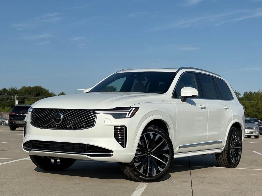 New 2026 Volvo XC90 B6 Plus 7-Seater