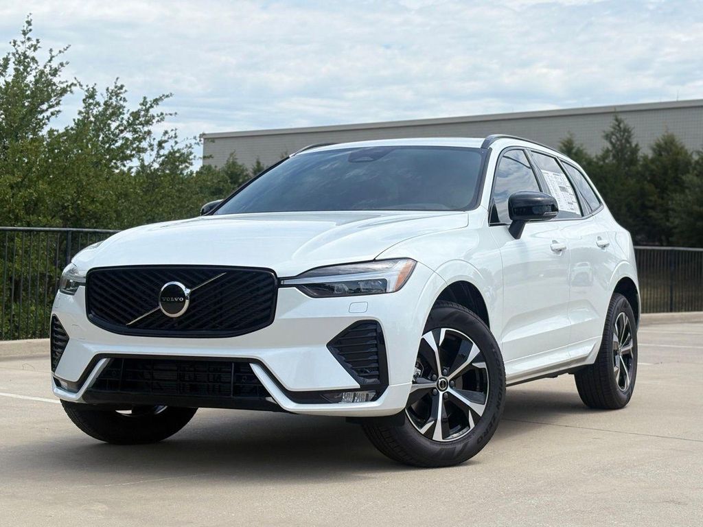 New 2026 Volvo XC60 B5 Core