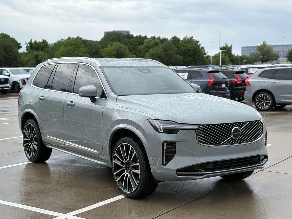 صورة 3 لـ 2026 Volvo XC90 B6 PLUS 6-SEATER