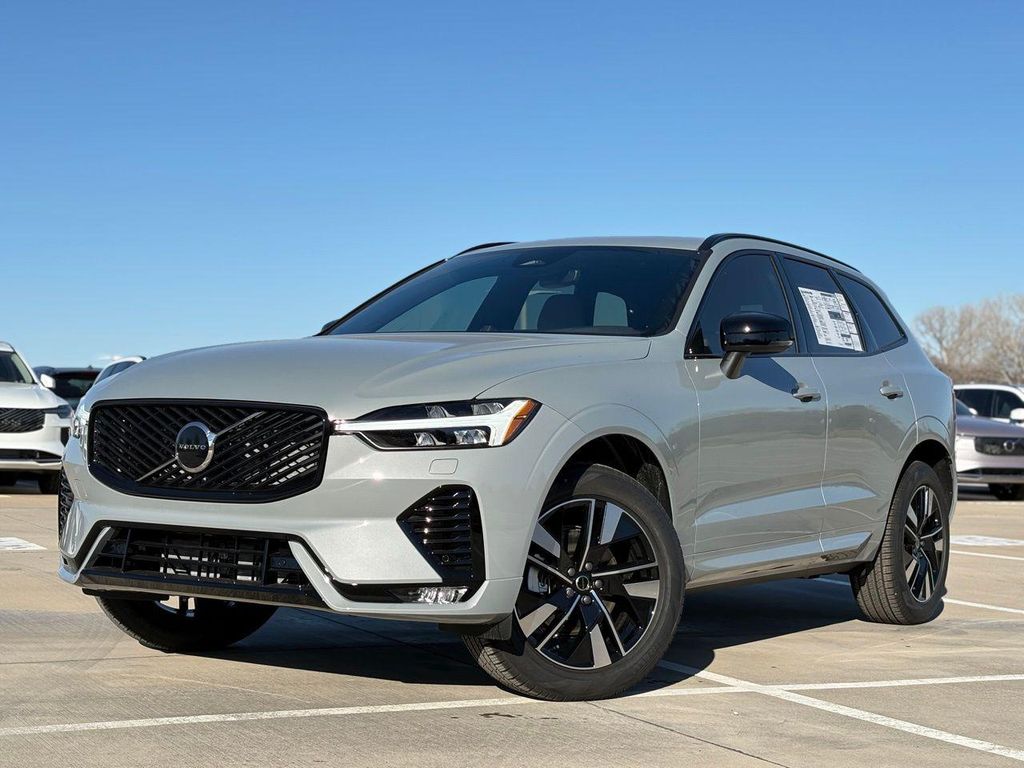 New 2026 Volvo XC60 B5 Core