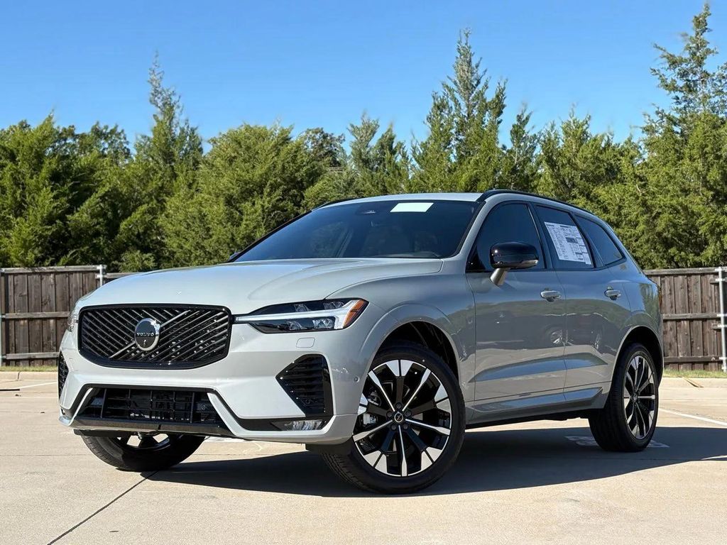 New 2026 Volvo XC60 B5 Plus