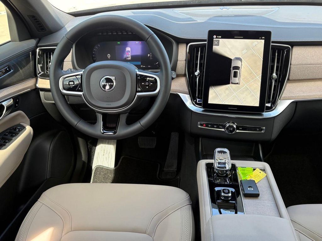 صورة مصغرة 11 لـ 2026 Volvo XC90 B6 PLUS 7-SEATER