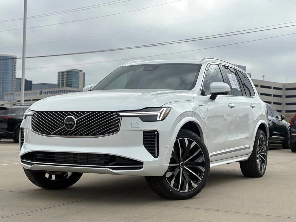 New 2026 Volvo XC90 Plug-In Hybrid T8 Plus 7-Seater