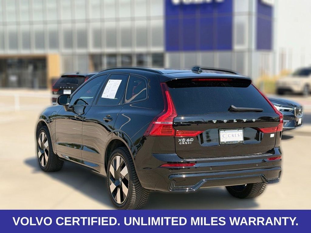 2024 Volvo XC60 RECHARGE PLUG-IN HYBRID T8 PLUS DARK THEME — фото 5