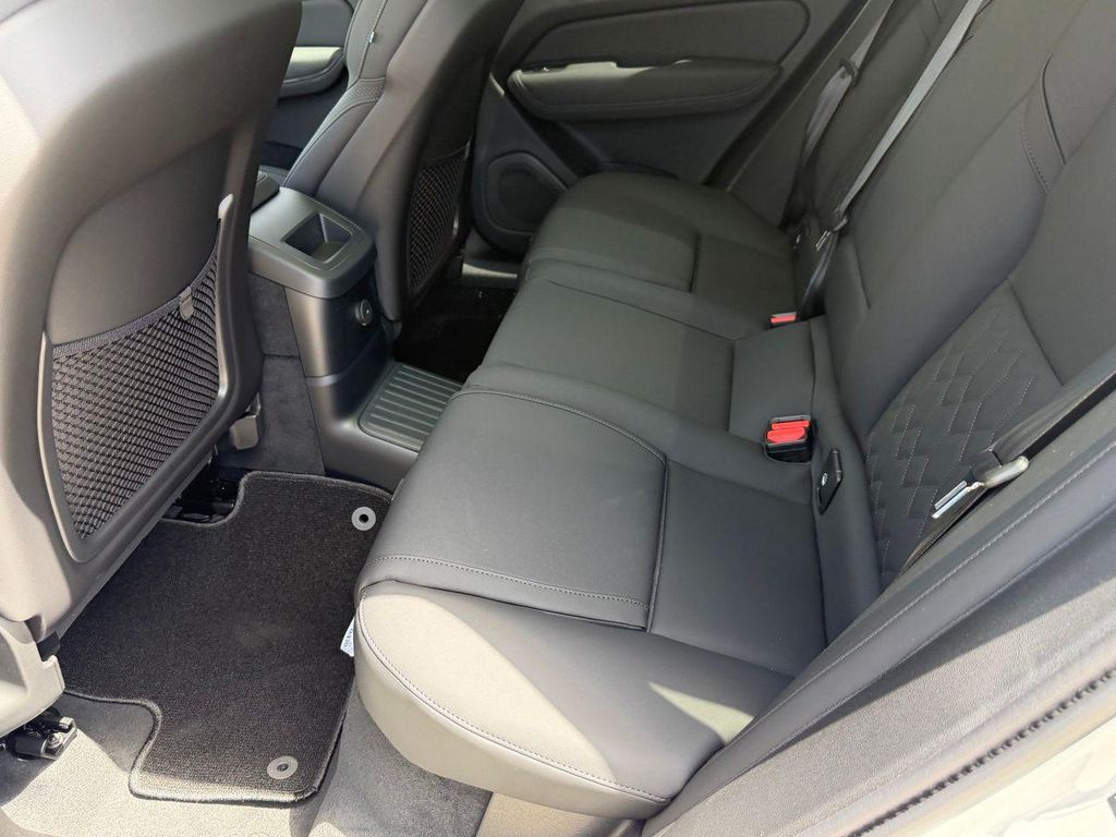 2026 Volvo XC60 PLUG-IN HYBRID T8 PLUS 缩略图 21
