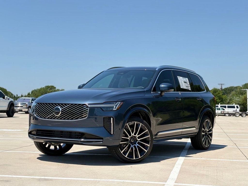 New 2026 Volvo XC90 B6 Plus 6-Seater